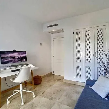 Luxury Penthouse Walking Distance To Puerto Banus