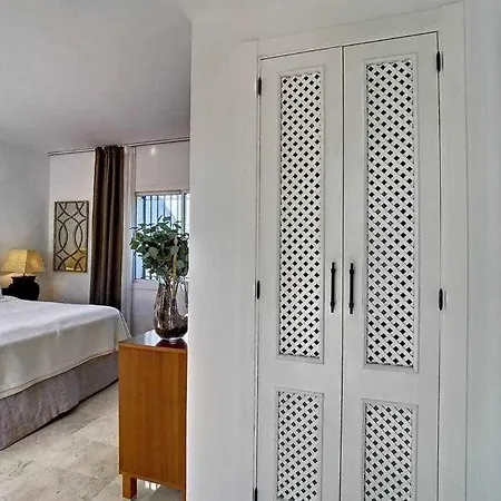 Luxury Penthouse Walking Distance To Puerto Banus * Marbella