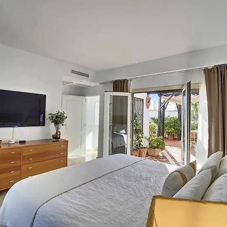 Luxury Penthouse Walking Distance To Puerto Banus Apartment Marbella