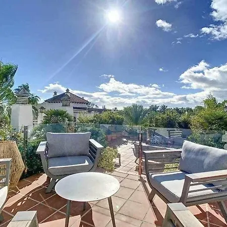 Luxury Penthouse Walking Distance To Puerto Banus *