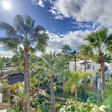 Apartment Luxury Penthouse Walking Distance To Puerto Banus *