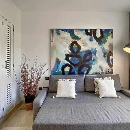 Luxury Penthouse Walking Distance To Puerto Banus Apartment *
